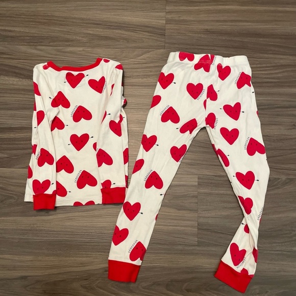 Carter's Kids Red and White Heart Pajama Set size 6 - Picture 2 of 5